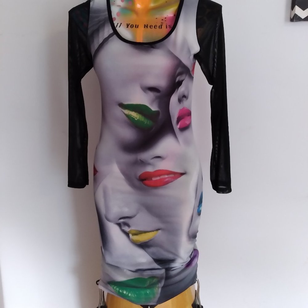 WOMANS CLOTHING